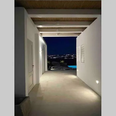 וילה Bright New Luxury Villa
