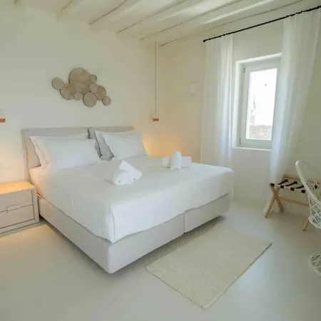 Bright New Luxury Villa